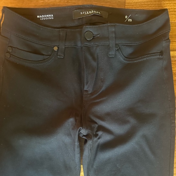 EUC Liverpool Black Madonna Legging; Size 0 / 25 - Picture 2 of 7